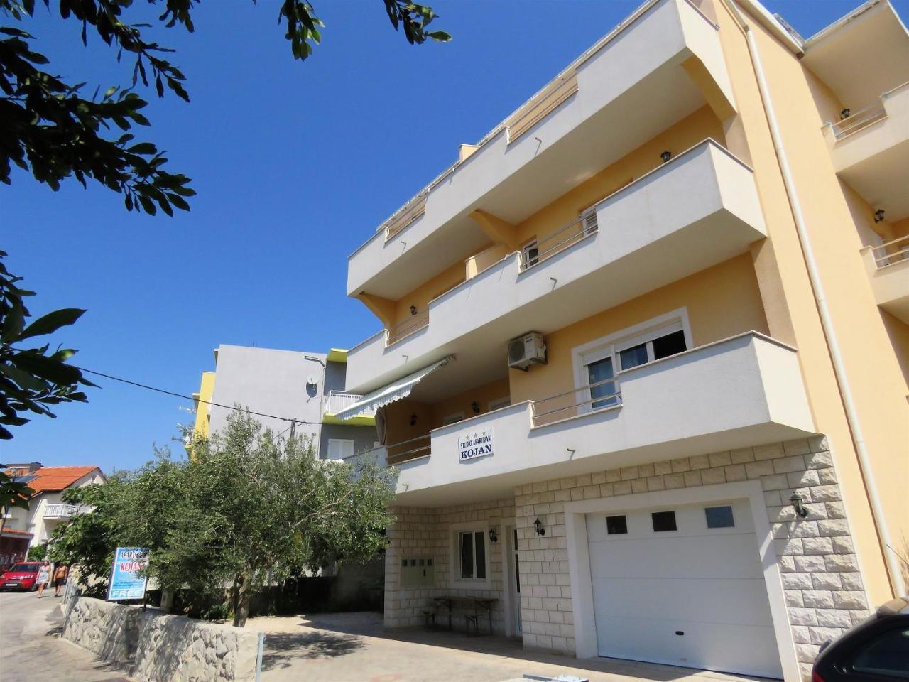 Apartments Kojan Omiš Eksteriør billede